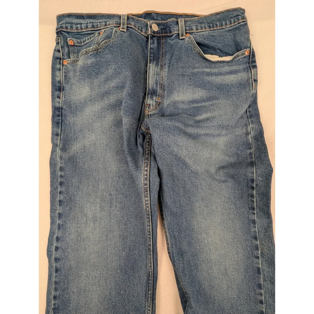 Levis 505‎ Regular Fit Straight Leg Jeans Mens 36x34 Medium Wash Blue 00505-1824
